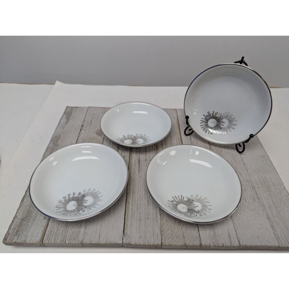 Vintage Kutani Set 4 Berry Dessert Bowls 5 1/2" White Silver Gray Bursts Japan